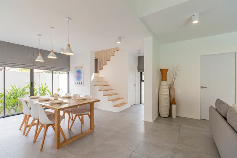 Modern Luxury 4-Bedroom Pool Villa at Kad Farang Village, Hang Dong, Chiang Mai, Ban Waen, Hang Dong, Chiang Mai, 4 Bedrooms, 204 sqm, Villa For Sale, by Narisara Gigg, 500322752 - DDproperty.com