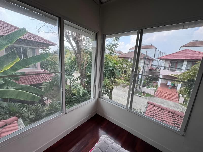 Bangkok Villa, Bangkok, Pradit Manutham Road, Wang Thonglang, Bangkok, 3 Bedrooms, 210 sqm, Single Detached House For Sale, by Pemika Aukkaraleekul, 500322798 - DDproperty.com