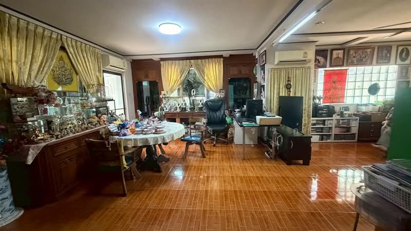 ภาณุวิลล่า ( Panu Villa ) ซอยบรมราชชนนี10, Bangkok, ถนนบรมราชชนนี, Bang Bamru, Bang Phlat, Bangkok, 3 Bedrooms, 280 sqm, Single Detached House For Sale, by คุณ นรังสรรค์ บุราคร (เจ), 500322837 - DDproperty.com