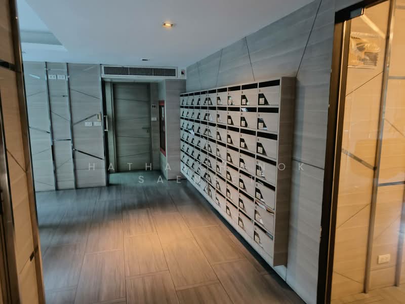 Trapezo Sukhumvit 16, Bangkok, Soi Sukhumvit 16, Khlong Toei, Bangkok, 1 Bedroom, 45 sqm, Condo For Rent, by Hathaichanok Saenset, 500322864 - DDproperty.com