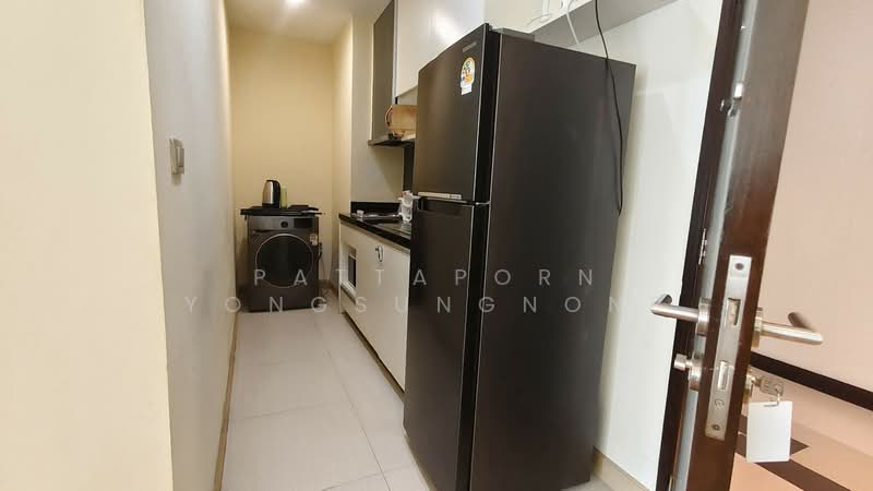 Sky Walk Residences, Bangkok, 1599 Sukhumvit Road, Phra Kanong Nua, Watthana, Bangkok, 1 Bedroom, 50 sqm, Condo For Rent, by Pattaporn Yongsungnone, 500322892 - DDproperty.com
