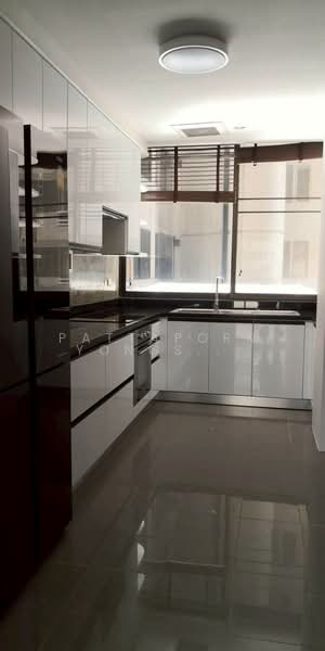 Ruamsuk Condominium, Bangkok, 12 Soi Athakravi, Khong Tan, Khlong Toei, Bangkok, 3 Bedrooms, 330 sqm, Condo For Rent, by Pattaporn Yongsungnone, 500322930 - DDproperty.com