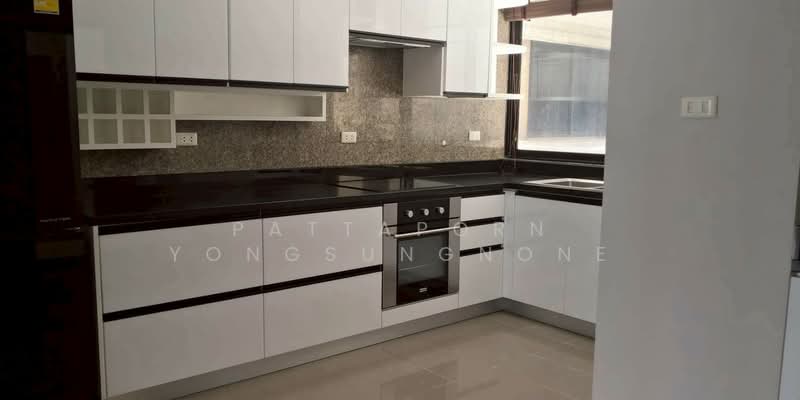 Ruamsuk Condominium : ร่วมสุข คอนโดมิเนียม, กรุงเทพ, 12 ซอยอรรถวี, คลองตัน, คลองเตย, กรุงเทพ, 330 ตร.ม., คอนโด ให้เช่า, โดย Pattaporn Yongsungnone, 500322930 - DDproperty.com