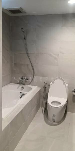 Ruamsuk Condominium, Bangkok, 12 Soi Athakravi, Khong Tan, Khlong Toei, Bangkok, 3 Bedrooms, 330 sqm, Condo For Rent, by Pattaporn Yongsungnone, 500322930 - DDproperty.com