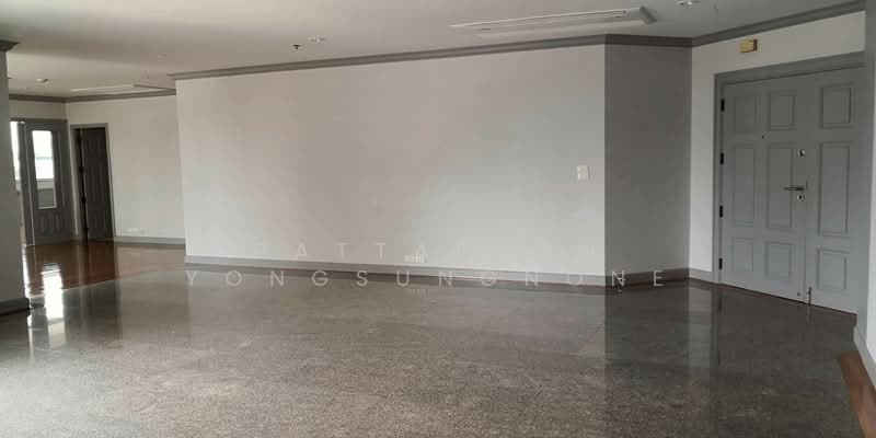 Ruamsuk Condominium, Bangkok, 12 Soi Athakravi, Khong Tan, Khlong Toei, Bangkok, 3 Bedrooms, 330 sqm, Condo For Rent, by Pattaporn Yongsungnone, 500322930 - DDproperty.com