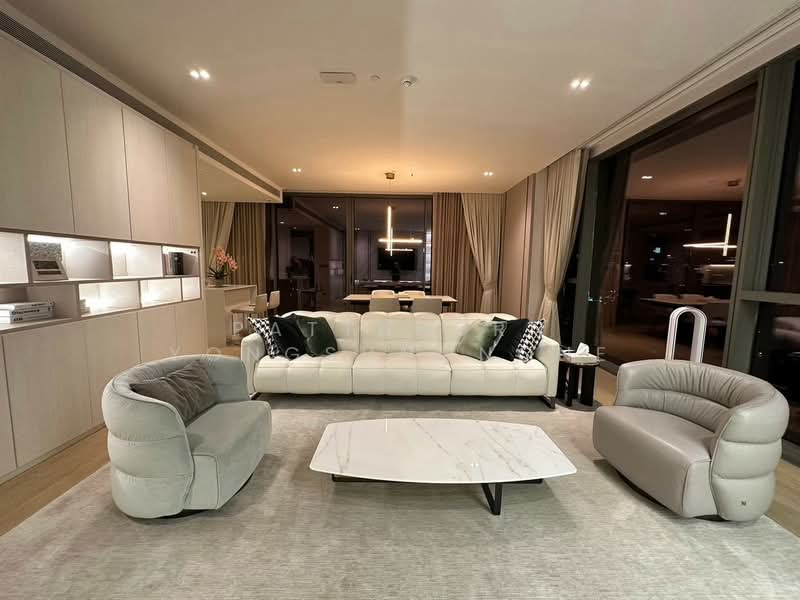 The Strand Thonglor, Bangkok, 36 Soi Sukhumvit 55, Khlong Tan Nua, Watthana, Bangkok, 3 Bedrooms, 185 sqm, Condo For Rent, by Pattaporn Yongsungnone, 500322937 - DDproperty.com