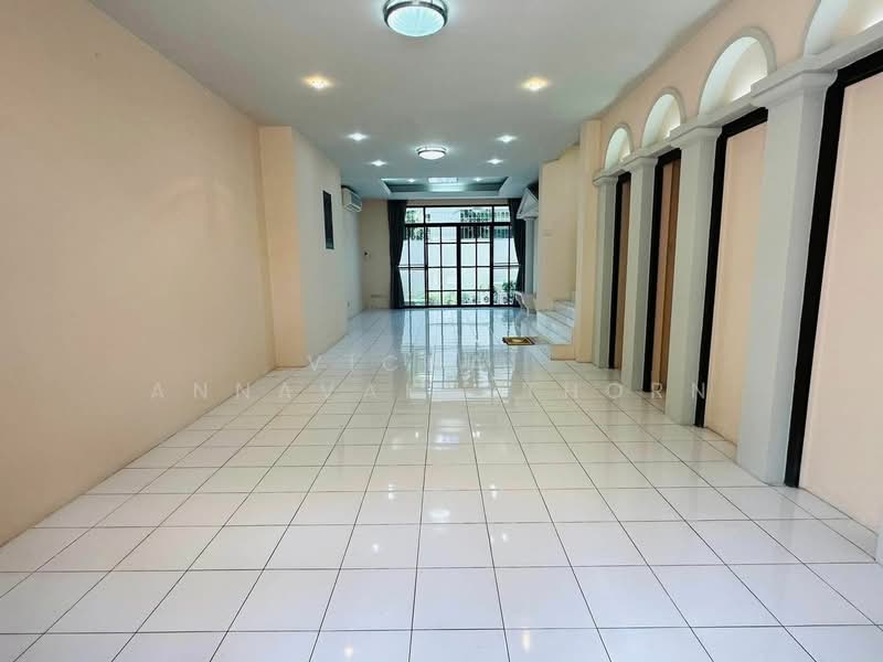 Moo Baan Chicha Castle, Bangkok, Sukhumvit 31, Khlongtoei Nua, Watthana, Bangkok, 3 Bedrooms, 350 sqm, Townhouse For Rent, by Vichai Annavakulthorn, 500322955 - DDproperty.com