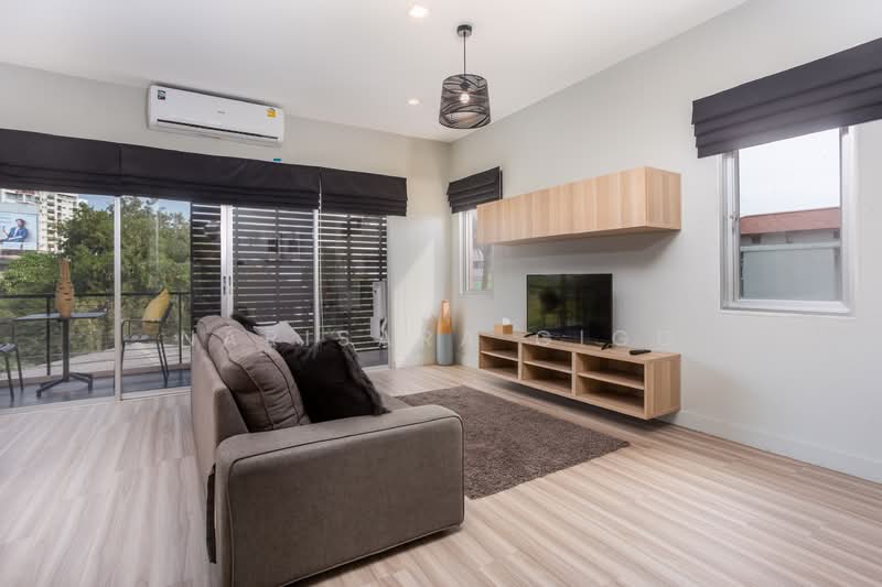 Studio365 Serviced Apartments, Chiang Mai, Soi 3 Thapae Rd, Chang Klan, Muang Chiang Mai, Chiang Mai, , 460 sqm, Business For Sale, by Narisara Gigg, 500323004 - DDproperty.com