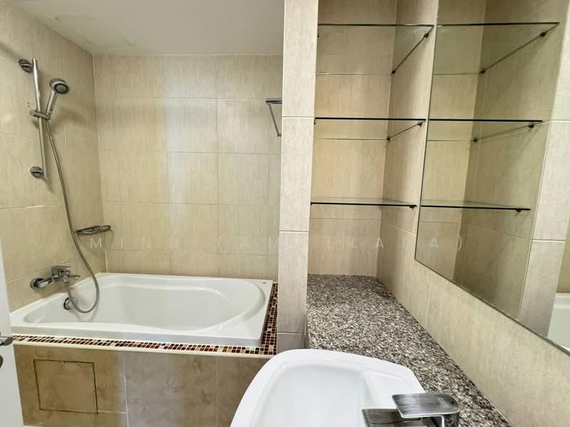 The Clover Thonglor Residence, Bangkok, Soi Sukhumvit 55, Khlong Tan Nua, Watthana, Bangkok, 1 Bedroom, 37 sqm, Condo For Rent, by Mind (Amollada), 500323033 - DDproperty.com