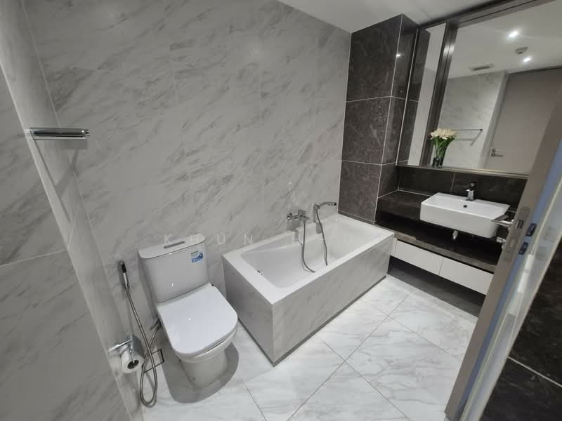Fynn Asoke, Bangkok, 28 Sukhumvit 10 Alley, Khlong Toei, Bangkok, 1 Bedroom, 41 sqm, Condo For Sale, by KHUN H-DO, 500323038 - DDproperty.com