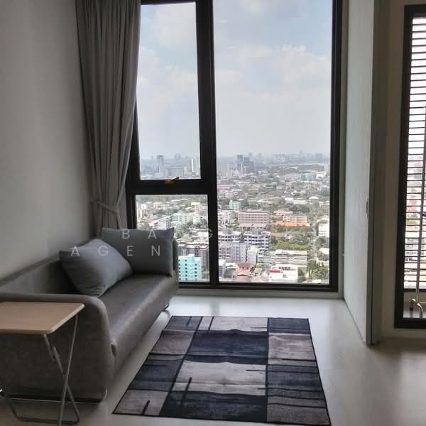 Mazarine Ratchayothin, Bangkok, Soi Phahonyothin 30, Phahonyothin Road, Chan Kasem, Chatuchak, Bangkok, 1 Bedroom, 42 sqm, Condo For Rent, by Bangkok Agent Co.,Ltd., 500323045 - DDproperty.com
