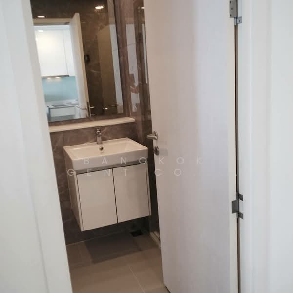 Mazarine Ratchayothin, Bangkok, Soi Phahonyothin 30, Phahonyothin Road, Chan Kasem, Chatuchak, Bangkok, 1 Bedroom, 42 sqm, Condo For Rent, by Bangkok Agent Co.,Ltd., 500323045 - DDproperty.com