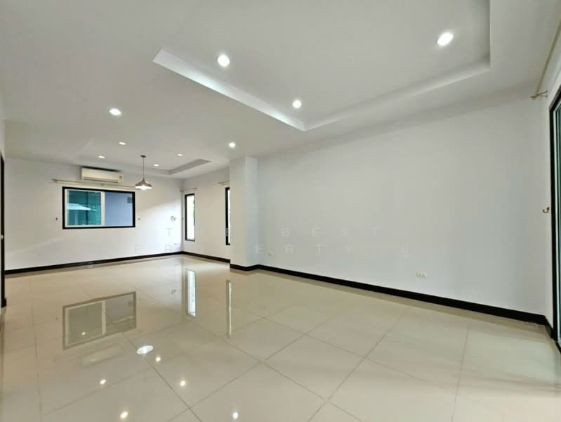 หมู่บ้านอรินสิริ สปอร์ตวิลเลจ (Arinsiri Sport Village), ชลบุรี, บ้านปึก, เมืองชลบุรี, ชลบุรี, 100 ตร.ม., ทาวน์เฮ้าส์ ขาย, โดย The Best Property ปู, 500323064 - DDproperty.com