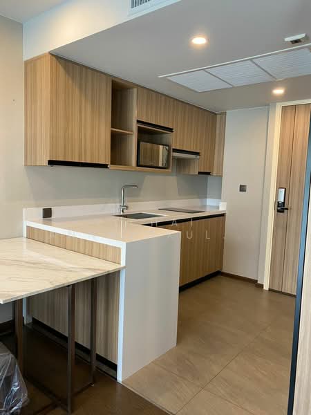 Na Vara Residence, Bangkok, 33/6 Soi Langsuan, Lumphini, Pathum Wan, Bangkok, 1 Bedroom, 45 sqm, Condo For Rent, by Vichai Annavakulthorn, 500323072 - DDproperty.com