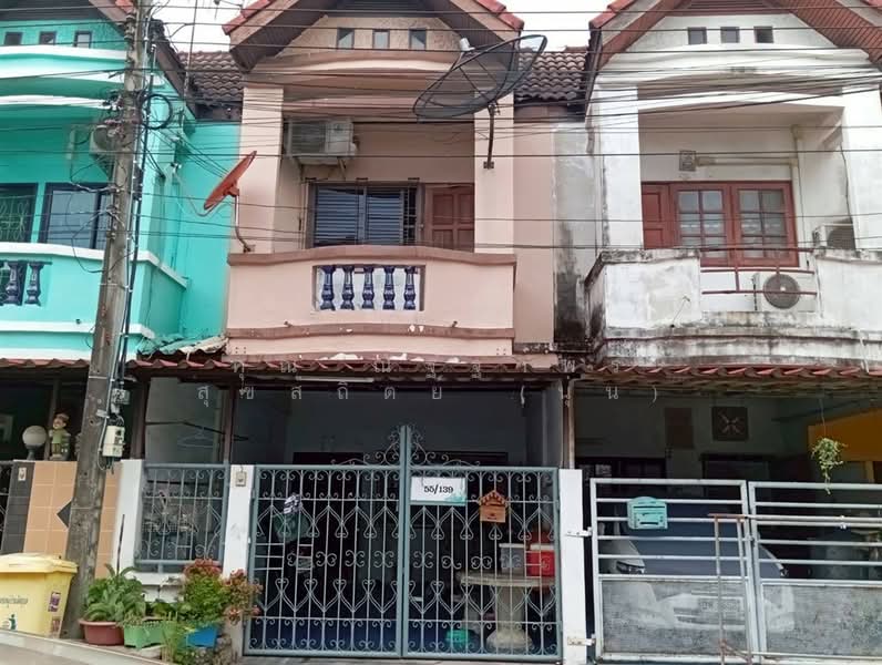 เลิศอุบล พระยาสุเรนทร์ ซอยพระยาสุเรนทร์44, Bangkok, ถนนรามอินทรา, Sam Wa Tawan Tok, Khlong Sam Wa, Bangkok, 2 Bedrooms, 90 sqm, Townhouse For Sale, by คุณ ณัฐฐาพร สุขสถิตย์ (นุ่น), 500323085 - DDproperty.com