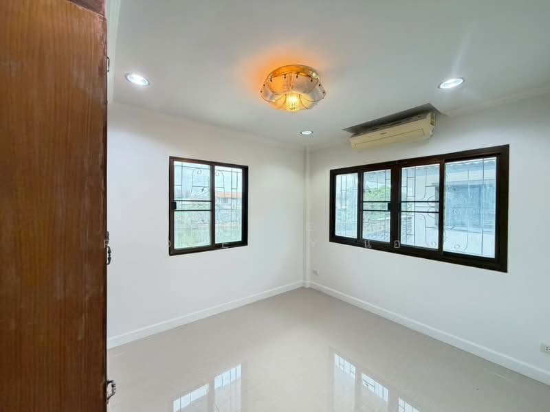 Tararin Rangsit Klong2, Pathum Thani, Prachathipat, Thanyaburi, Pathum Thani, 3 Bedrooms, 150 sqm, Townhouse For Sale, by The Best Property แอน, 500323086 - DDproperty.com