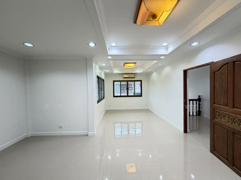Tararin Rangsit Klong2, Pathum Thani, Prachathipat, Thanyaburi, Pathum Thani, 3 Bedrooms, 150 sqm, Townhouse For Sale, by The Best Property แอน, 500323086 - DDproperty.com