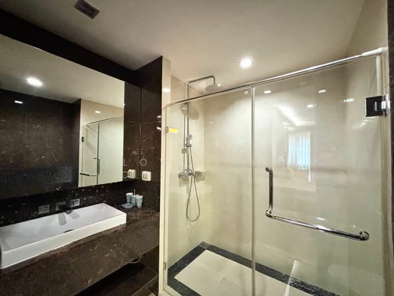 The Address Sukhumvit 61, Bangkok, 22 Soi Sukhumvit 61 Sukhumvit Road, Khlong Tan Nua, Watthana, Bangkok, 1 Bedroom, 52 sqm, Condo For Rent, by Ploypatcha Chomchid, 500323093 - DDproperty.com