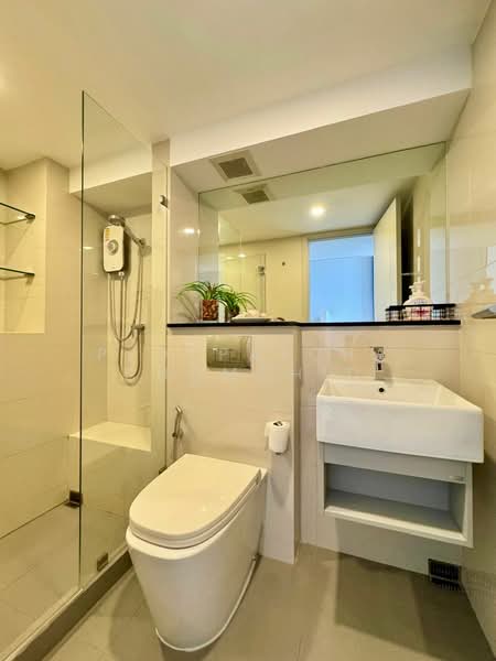 Knightsbridge Prime Sathorn, Bangkok, 599 Naradhiwas Rajanagarindra Road, Thung Maha Mek, Sathon, Bangkok, 1 Bedroom, 44 sqm, Condo For Rent, by Ploypatcha Chomchid, 500323101 - DDproperty.com