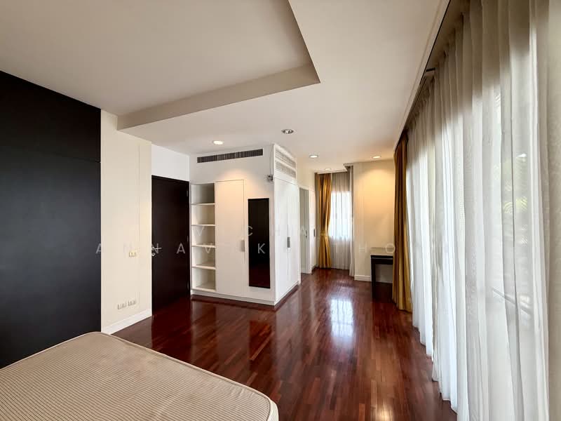 Bangkok Villa, Bangkok, Pradit Manutham Road, Wang Thonglang, Bangkok, 3 Bedrooms, 250 sqm, Single Detached House For Rent, by Vichai Annavakulthorn, 500323110 - DDproperty.com