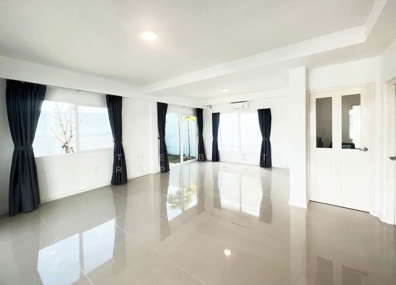 Q District Suksawad-Wongwaen Rama 3, Samut Prakan, Soi Suksawat 76 Latluang, Suksawat Road, Bang Chak, Phra Pra Daeng, Samut Prakan, 3 Bedrooms, 120 sqm, Townhouse For Sale, by The Best Property ปู, 500323127 - DDproperty.com