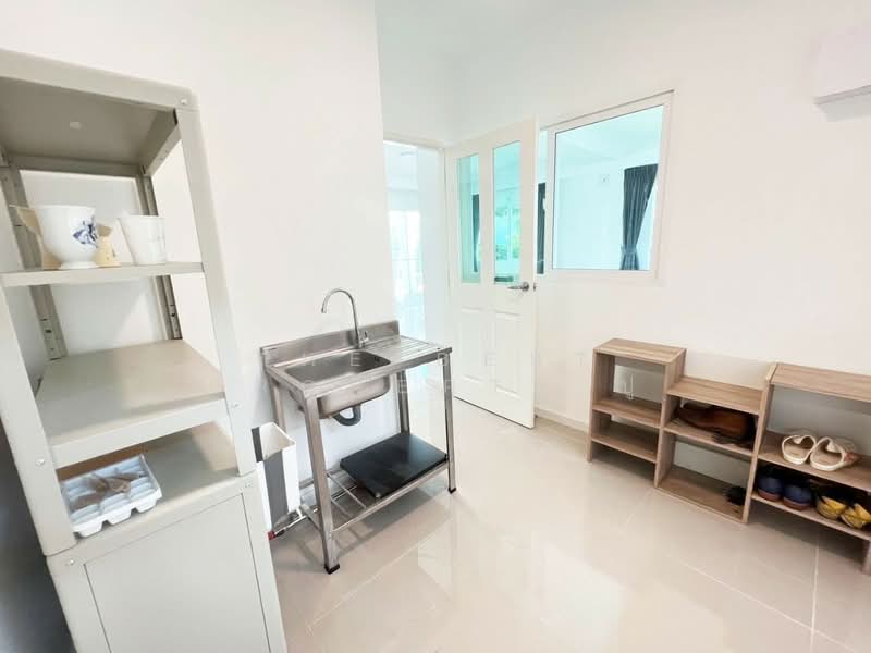 Q District Suksawad-Wongwaen Rama 3, Samut Prakan, Soi Suksawat 76 Latluang, Suksawat Road, Bang Chak, Phra Pra Daeng, Samut Prakan, 3 Bedrooms, 120 sqm, Townhouse For Sale, by The Best Property ปู, 500323127 - DDproperty.com