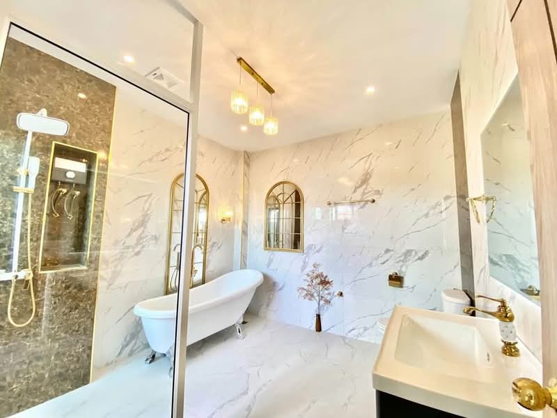 3-BR House, Bangkok, Khlong Chaokhun Sing, Wang Thonglang, Bangkok, 3 Bedrooms, 155 sqm, Single Detached House For Sale, by Pemika Aukkaraleekul, 500323136 - DDproperty.com