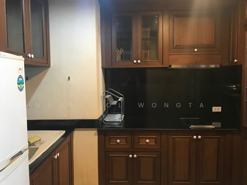 The Royal Place 1, Bangkok, Rajdamri, Lumphini, Pathum Wan, Bangkok, 1 Bedroom, 64 sqm, Condo For Rent, by Naruemol Wongta, 500323146 - DDproperty.com