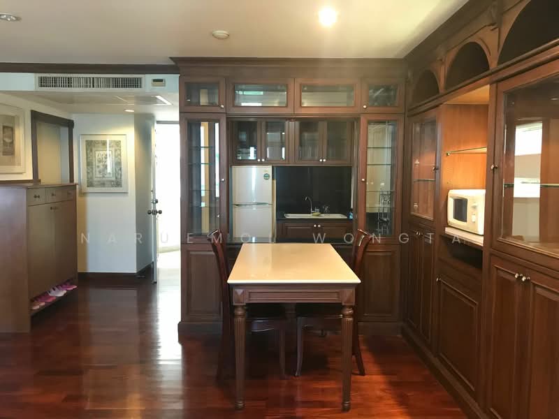 The Royal Place 1, Bangkok, Rajdamri, Lumphini, Pathum Wan, Bangkok, 1 Bedroom, 64 sqm, Condo For Rent, by Naruemol Wongta, 500323146 - DDproperty.com