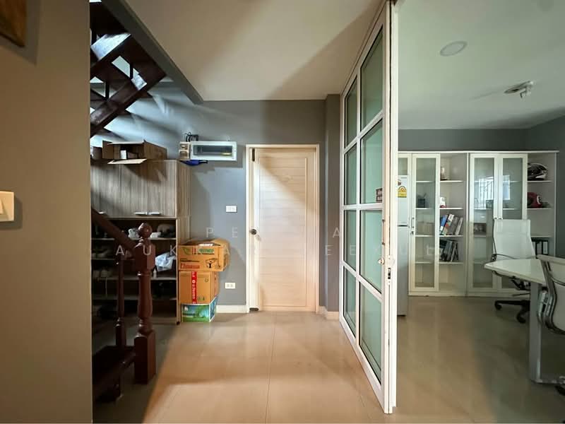7-BR House, Bangkok, Lat Phrao, Bangkok, 7 Bedrooms, 316 sqm, Single Detached House For Sale, by Pemika Aukkaraleekul, 500323147 - DDproperty.com