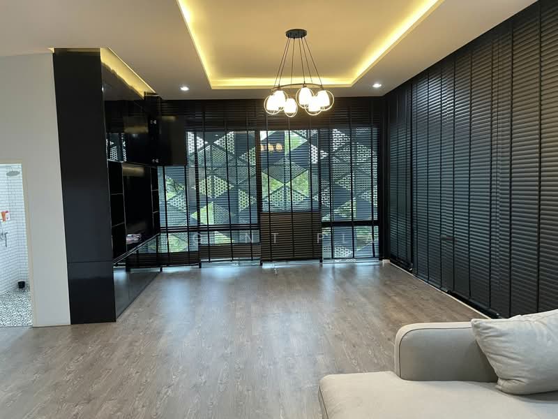 For Rent: 3-Story Standalone Office Building on Soi Lasalle, Sukhumvit 105 (SPSAD3995), Bangkok, Bang Na, Bangkok, , 590 sqm, Office Space For Rent, by Agent Pla, 500323169 - DDproperty.com