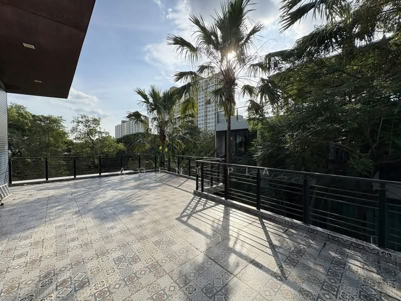 For Rent: 3-Story Standalone Office Building on Soi Lasalle, Sukhumvit 105 (SPSAD3995), Bangkok, Bang Na, Bangkok, , 590 sqm, Office Space For Rent, by Agent Pla, 500323169 - DDproperty.com