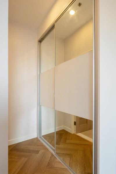 Siri Residence, Bangkok, 21 Soi Sukhumvit 24, Khong Tan, Khlong Toei, Bangkok, 1 Bedroom, 60 sqm, Condo For Sale, by Pemika Aukkaraleekul, 500323200 - DDproperty.com