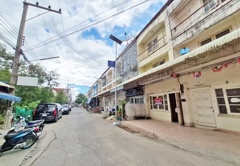 ทาวน์เฮ้าส์ธัญบุรี ปทุมธานี, Pathum Thani, Lam Phak Kut, Thanyaburi, Pathum Thani, 3 Bedrooms, 100 sqm, Townhouse For Sale, by The Best Property ตั๊ก, 500323228 - DDproperty.com