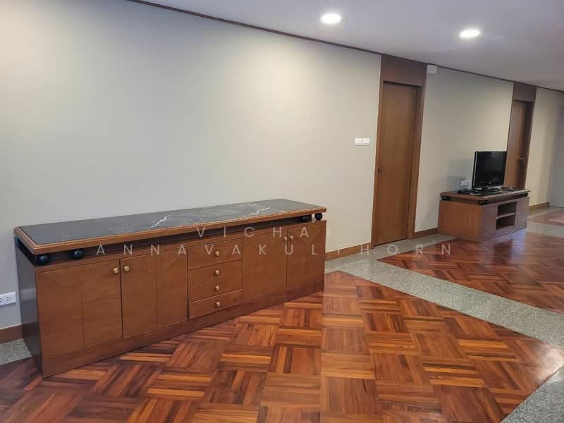United Tower Thonglor, Bangkok, 333 Soi Thonglor 17, Khlong Tan Nua, Watthana, Bangkok, 2 Bedrooms, 108 sqm, Condo For Rent, by Vichai Annavakulthorn, 500323269 - DDproperty.com