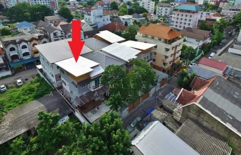 4-BR Townhouse, Bangkok, Khlong Chaokhun Sing, Wang Thonglang, Bangkok, 4 Bedrooms, 428 sqm, Townhouse For Sale, by Pemika Aukkaraleekul, 500323270 - DDproperty.com