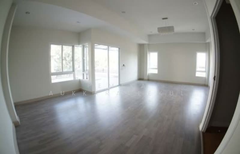 4-BR Townhouse, Bangkok, Khlong Chaokhun Sing, Wang Thonglang, Bangkok, 4 Bedrooms, 428 sqm, Townhouse For Sale, by Pemika Aukkaraleekul, 500323270 - DDproperty.com