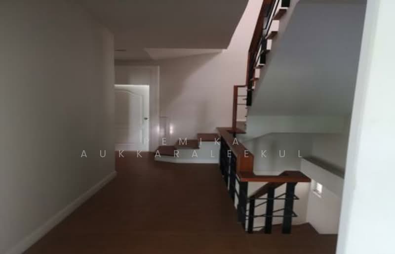 4-BR Townhouse, Bangkok, Khlong Chaokhun Sing, Wang Thonglang, Bangkok, 4 Bedrooms, 428 sqm, Townhouse For Sale, by Pemika Aukkaraleekul, 500323270 - DDproperty.com