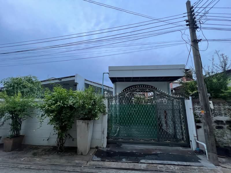 บ้าน 3-ห้องนอน, กรุงเทพ, สามเสนนอก, ห้วยขวาง, กรุงเทพ, 204 ตร.ม., บ้านเดี่ยว ขาย, โดย Pemika Aukkaraleekul, 500323280 - DDproperty.com