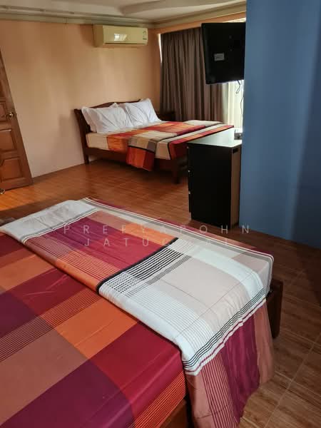 Omni Tower Sukhumvit Nana, Bangkok, 69 Sukhumvit 4 Alley, Khlong Toei, Bangkok, 2 Bedrooms, 100 sqm, Condo For Sale, by Preeyapohn Jatuchai, 500323298 - DDproperty.com