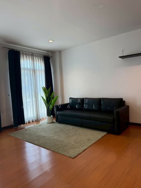 Baan Klang Muang Swiss Town Kaset-Nawamin, Bangkok, Soi Moobaan Klang Mueng, Chorake Bua, Lat Phrao, Bangkok, 3 Bedrooms, 96 sqm, Townhouse For Rent, by Vichai  Annavakulthorn, 500323329 - DDproperty.com
