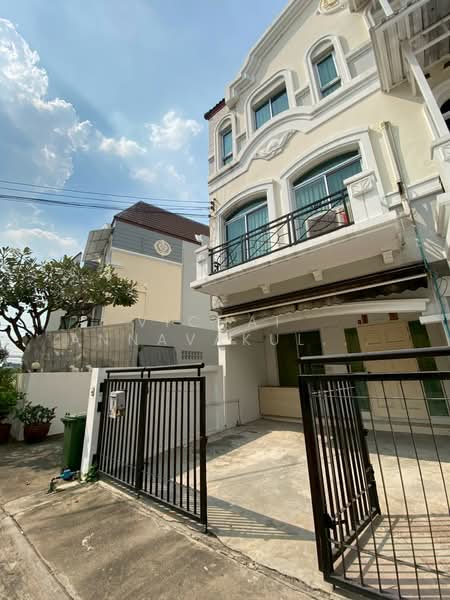 Baan Klang Muang Swiss Town Kaset-Nawamin : บ้านกลางเมือง สวิสทาวน์ เกษตร-นวมินทร์, กรุงเทพ, ซอยหมู่บ้านกลางเมือง, จรเข้บัว, ลาดพร้าว, กรุงเทพ, 96 ตร.ม., ทาวน์เฮ้าส์ ให้เช่า, โดย Vichai Annavakulthorn, 500323329 - DDproperty.com