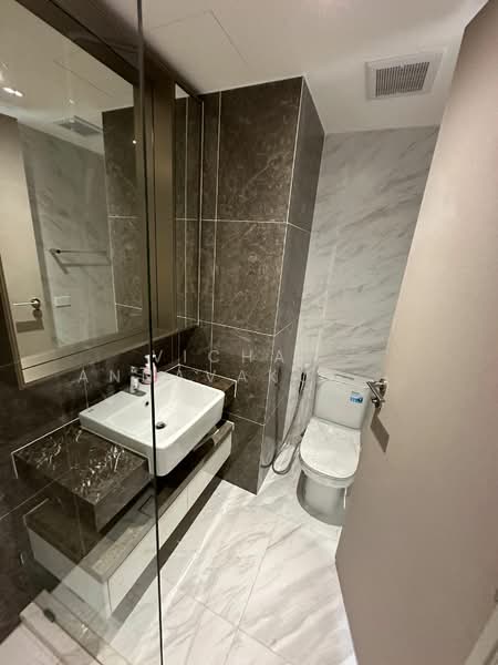 Fynn Asoke, Bangkok, 28 Sukhumvit 10 Alley, Khlong Toei, Bangkok, 1 Bedroom, 32 sqm, Condo For Rent, by Vichai Annavakulthorn, 500323351 - DDproperty.com