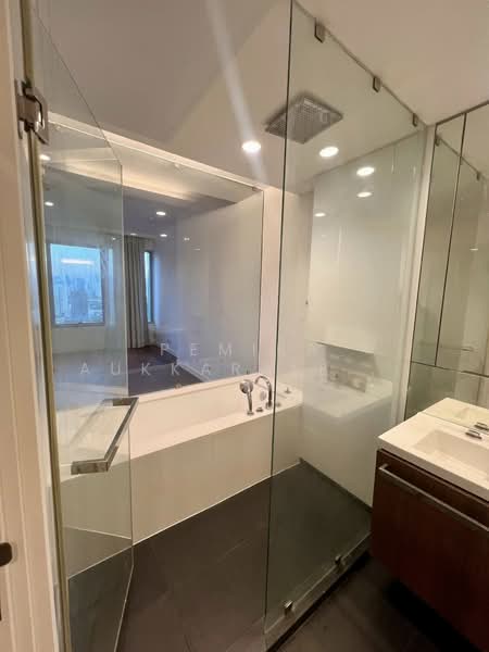 185 Rajadamri, Bangkok, 185 Rajadamri Road, Lumphini, Pathum Wan, Bangkok, 2 Bedrooms, 126 sqm, Condo For Sale, by Pemika Aukkaraleekul, 500323355 - DDproperty.com