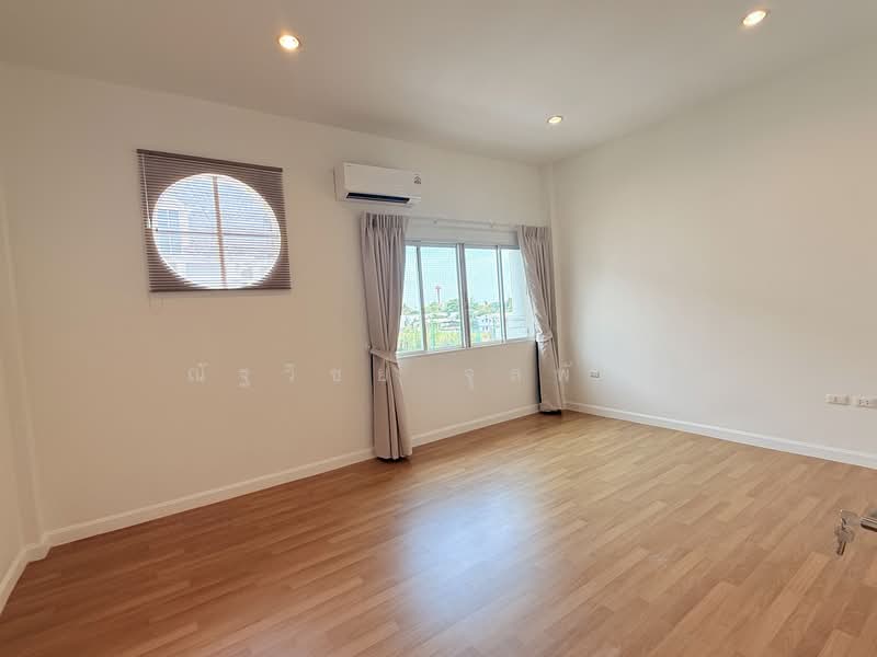 Euro Nova, Bangkok, Lat Krabang Rd, Lat Krabang, Bangkok, 3 Bedrooms, 185 sqm, Townhouse For Rent, by ณัฐวิชย์ จุลพันธ์, 500323386 - DDproperty.com