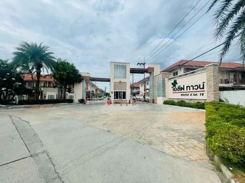 I Leaf Town 2 Rama 2 km 18, Samut Sakhon, Rama 2 Pantainorasingh, Phanthai Norasing, Muang Samut Sakhon, Samut Sakhon, 4 Bedrooms, 100 sqm, Townhouse For Sale, by The Best Property กวาง, 500323419 - DDproperty.com