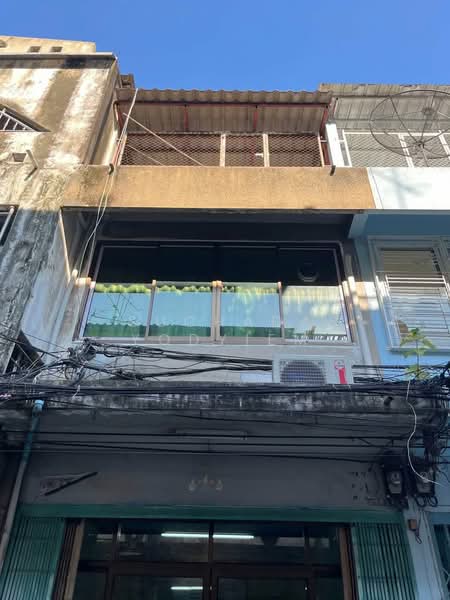 4-BR Townhouse, Bangkok, Phra Kanong, Khlong Toei, Bangkok, 4 Bedrooms, 140 sqm, Townhouse For Sale, by Suchada Yodyiem, 500323447 - DDproperty.com