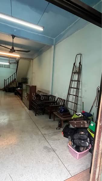 4-BR Townhouse, Bangkok, Phra Kanong, Khlong Toei, Bangkok, 4 Bedrooms, 140 sqm, Townhouse For Sale, by Suchada Yodyiem, 500323447 - DDproperty.com