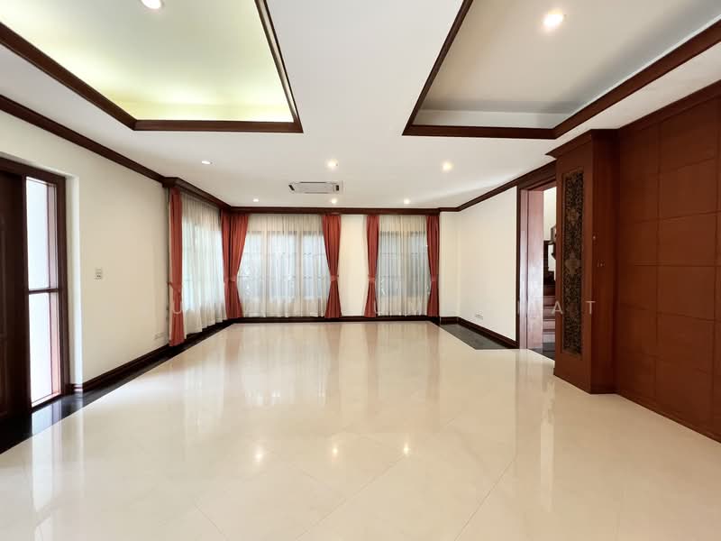 บ้านเดี่ยว สุขุมวิท36 ใกล้ BTS ทองหล่อ เพียง 900 เมตร, กรุงเทพ, คลองตันเหนือ, วัฒนา, กรุงเทพ, 450 ตร.ม., บ้านเดี่ยว ให้เช่า, โดย Usuma Usumachat, 500323465 - DDproperty.com