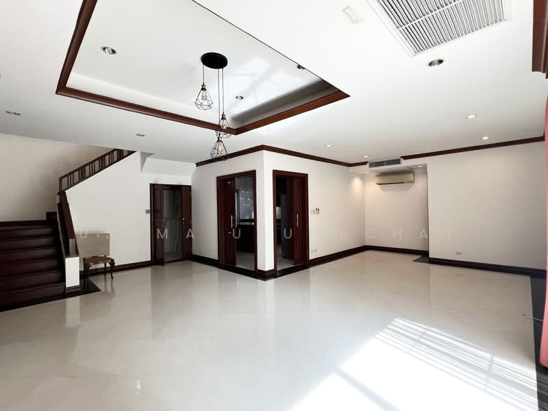 บ้านเดี่ยว สุขุมวิท36 ใกล้ BTS ทองหล่อ เพียง 900 เมตร, Bangkok, Khlong Tan Nua, Watthana, Bangkok, 4 Bedrooms, 450 sqm, Single Detached House For Rent, by Usuma Usumachat, 500323465 - DDproperty.com